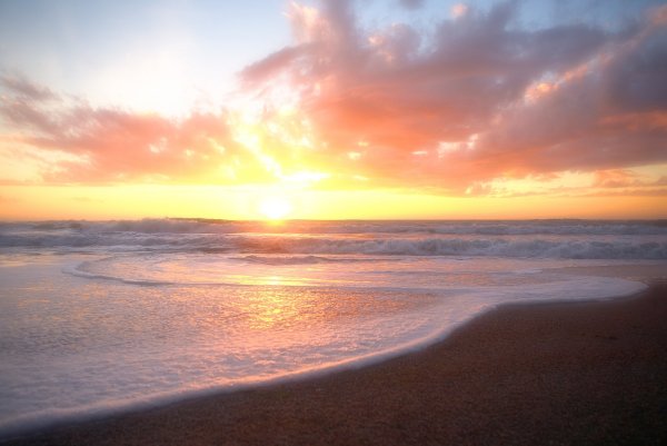 Рассвет на море