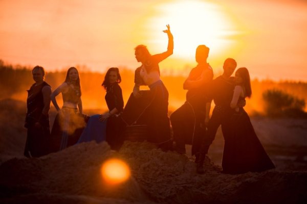 Солнце танцует