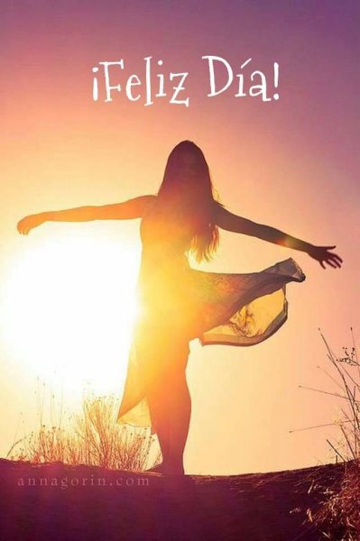 Девушка кружится