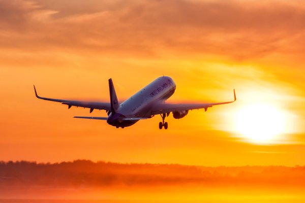 Рассвет из самолета