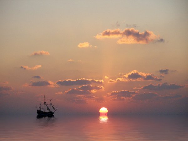 Рассвет море корабль