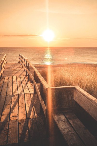 Луч солнца в окне