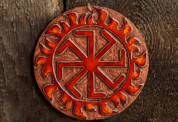 Амулет Алатырь щит