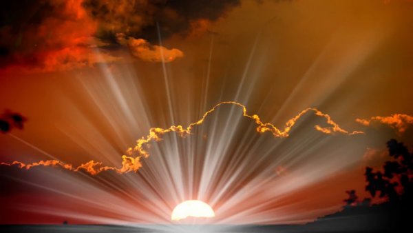 Лучи солнца футаж