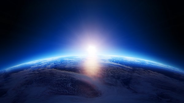Рассвет из космоса