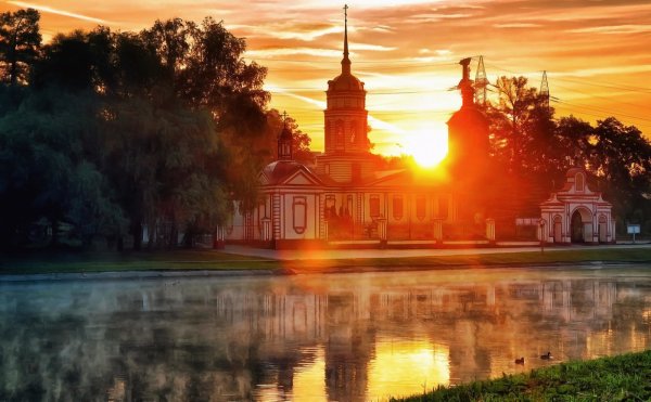 Храмы Тулы на рассвете