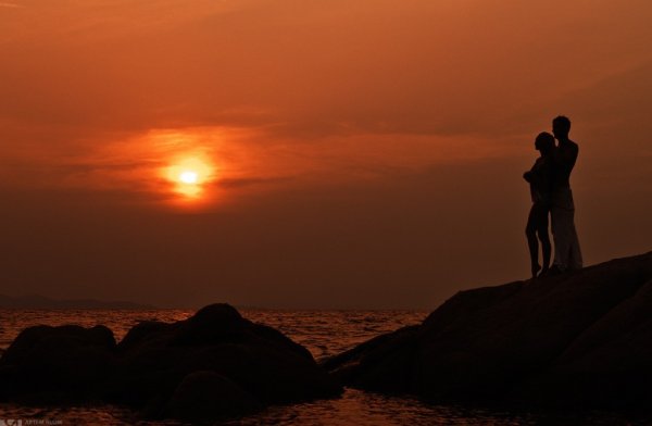 Закат на море любовь