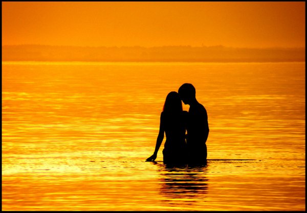 Двое на закате