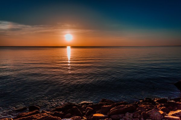 Лучи солнца на море