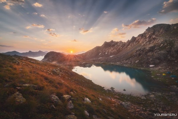 Рассвет в горах
