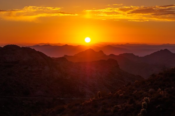 Рассвет в горах