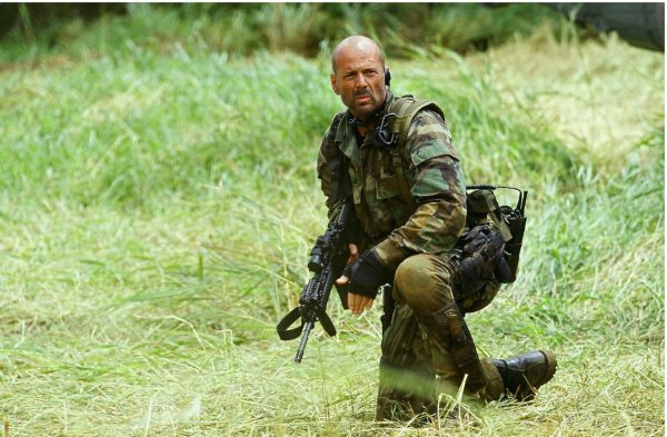 Слезы солнца фильм 2003