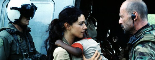 (Tears of the Sun) (2003) Постер