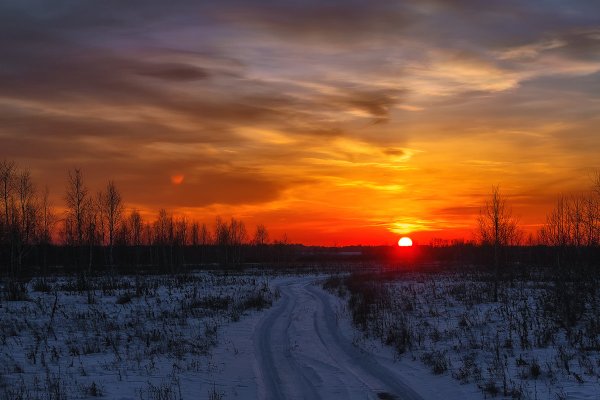 Зимний закат в поле