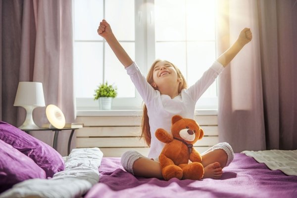 Девочка проснулась