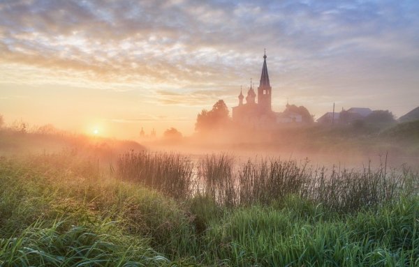 Закат в поле