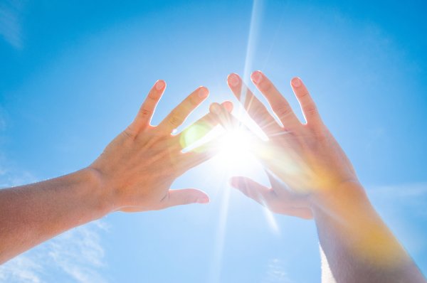 Руки к небу