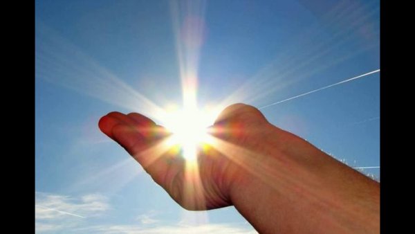 Солнце в ладошках