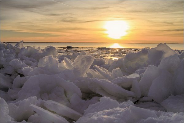 Черное море замерзло