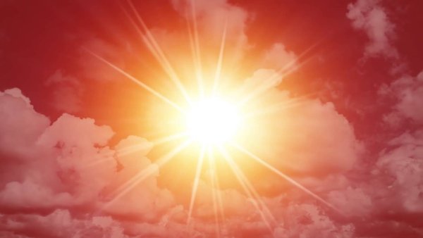 Солнце сияет