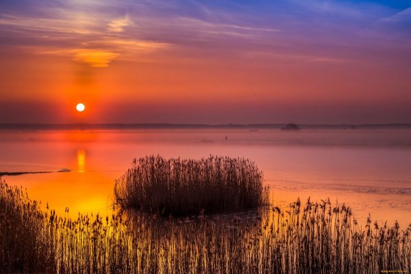 Красивый закат солнца