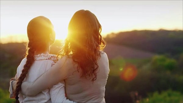 Влюбленные в солнечных лучах