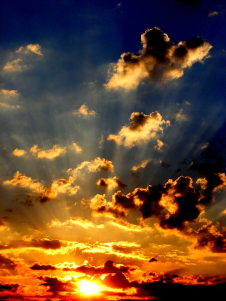 Небо солнце облака