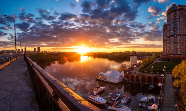 Павшинская Пойма набережная закат