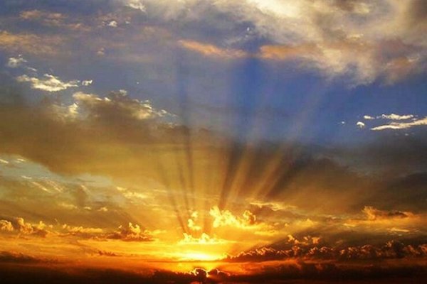 Солнце встает