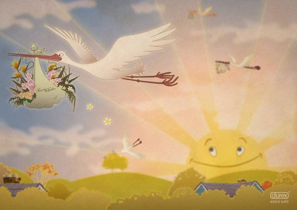 Аист с младенцем