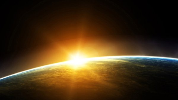 Лучи солнца в космосе