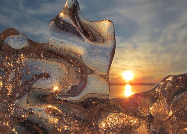 Лед и солнце