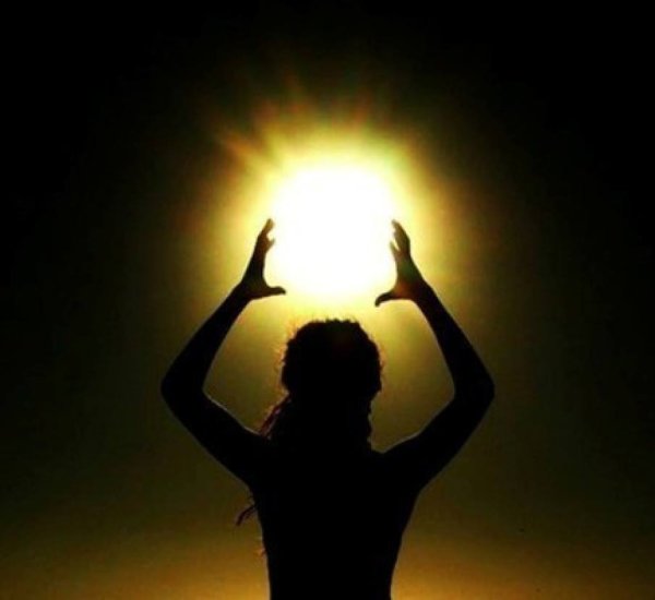 Солнце сияет