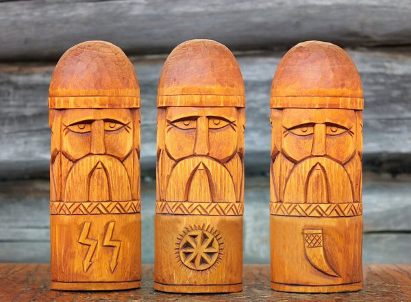 Славянские идолы Перун