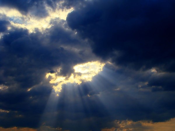 Солнце в небе для детей