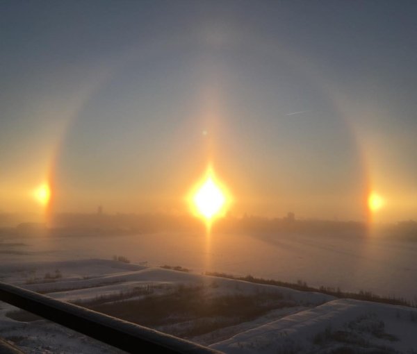 Солнечное гало три солнца