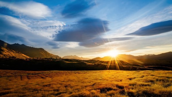 Горы облака закат