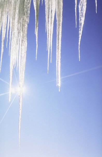 Весна сосульки
