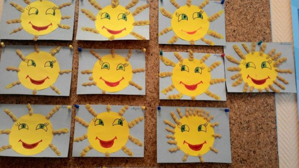 Поделка солнышко из листьев