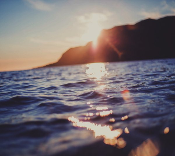 Море брызги солнце