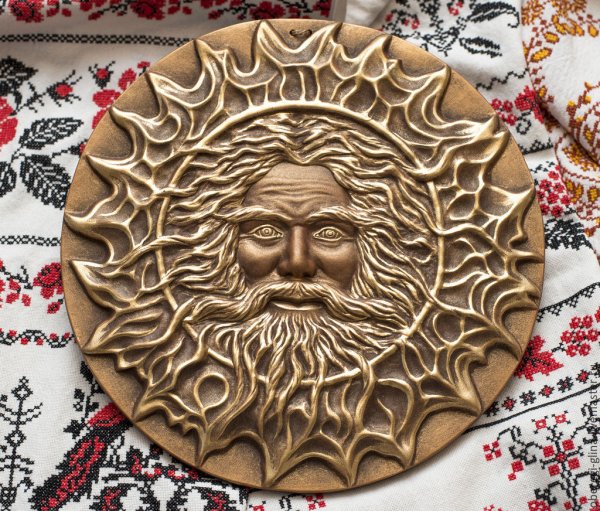 Славянский Бог солнца Сварог