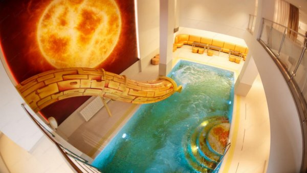 Вспышки на солнце арт