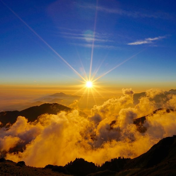 Раннее утро в горах