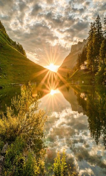 Горы солнце