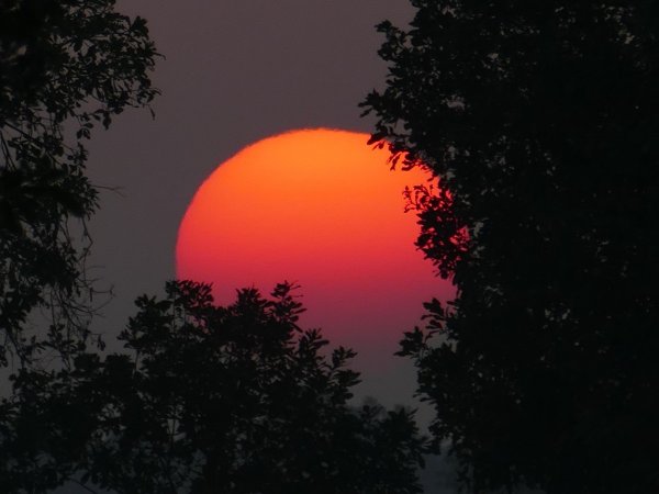 Красное солнце на закате