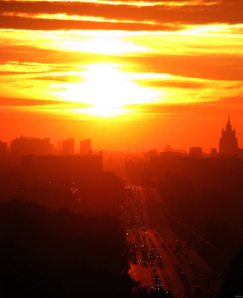 Закат в городе