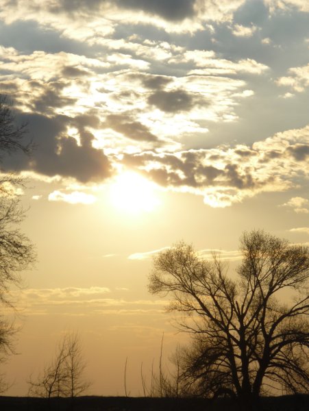 Вечернее небо весной