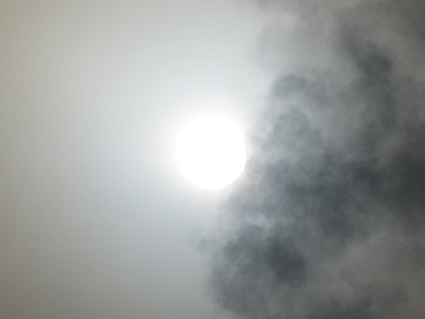 Солнце в дыму