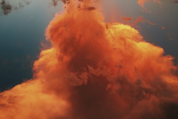 Облака в огне