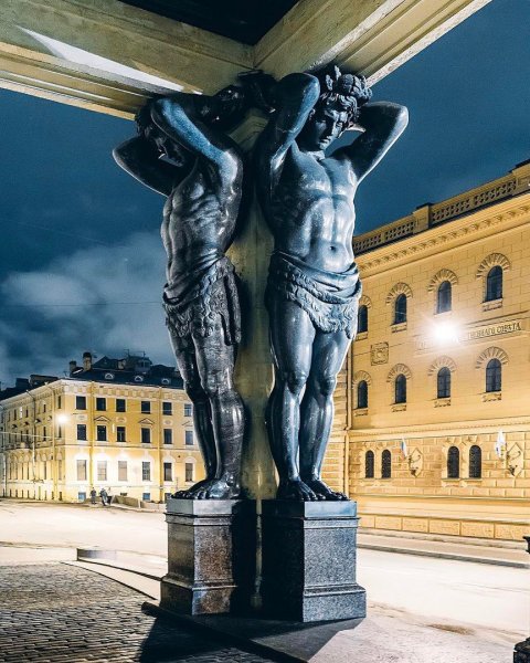 Греческий Бог держит землю